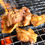 ろばたやき山ろく - 地鶏タレ