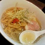 Na - Na　塩らぁ麺deポルチーニ