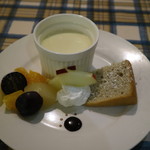 パスタの店　山猫軒 - デザートも付いてきます☆　2017-1007訪問