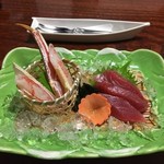 ズワイフライとマグロの流氷盛り