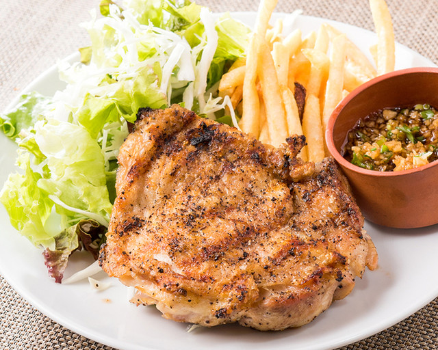 グリルチキンのハニーバルサミコドレッシング添え レシピ