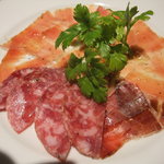 バル デ プエルト - ハモン盛合せ・・ワインに合う