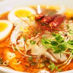 らあめん花月嵐 - 黄金の味噌ラーメン 辛紅の薔薇 入山インフィニティ RED+半熟味玉 930円