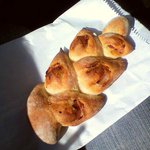 パン工房　コムギ屋 - 我慢できずにつまみ食い