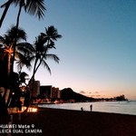 Moana Surfrider, A Westin Resort & Spa - ホテル前ビーチ夜明け前