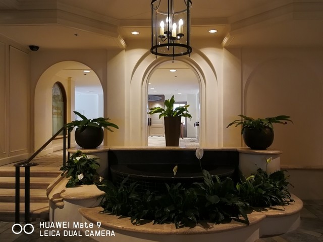 Moana Surfrider, A Westin Resort & Spa Waikiki Beach