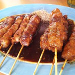 BAKUT MUMU - 1709_BAKUT MUMU kelapa gading_SATE BIASA@7,500Rp×4本(豚串)、SATE MANIS@7,500Rp×4本(豚串甘辛)、SATE PEDAS@7,500Rp×4本(豚串辛)