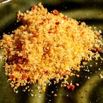 かしわ屋将軍 - 程よく焼いた肝はこちらの特製塩でいただきました。この塩で日本酒が飲めるくらい旨い♪