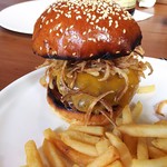 Up in Smoke  - 1710_Up in Smoke_UP IN SMOKE BURGER@145,000Rp(特製ハンバーガー)