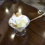 ジェラテリア アクオリーナ - コッパジェラート 青リンゴとリコッタ（900円）税込