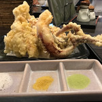 讃岐うどん 白庵 - 塩で食べる天ぷら