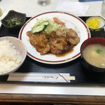トラウトラボ - 豚の生姜焼き定食