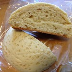 天然酵母・パン工房 みなみ風 - 特選メロンパン　210円