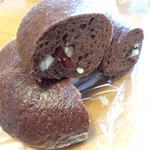 天然酵母・パン工房 みなみ風 - ショコラベーグル　220円