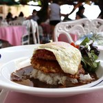 Hau Tree Lanai Restaurant - ハウツリーロコモコ