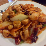 麺飯中華厨房 八福食堂 - 鶏肉のピリ辛炒め