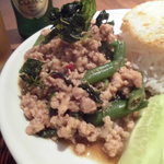 Thai Kitchen - ひき肉接写