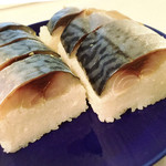 魚河岸 宮武 - 自分で切ったよ〜〜(*′ω`)b
      適度に肉厚です♪