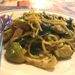 Muay Thai International Foods - SPAGETTI GREEN CURRY