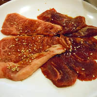 一頭買焼肉 玄 浅草本店 - 「和牛カルビ＆ロース定食」カルビとロース