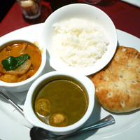 紅花別館 - 2種のココットカレー ¥2,000