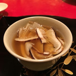 にくの匠 三芳 - 松茸のスープ