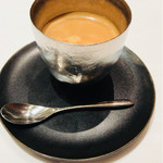 ア・ニュ ルトゥルヴェ・ヴー - 