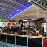 Trib's Cafe - ケアンズ国際空港にあるフードコートです