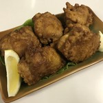 竜の巣 - 当店名物大きい唐揚げ