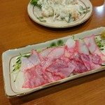 Uguisu Sakaba - くじらべーこん  680円  奥ポテトサラダ380円