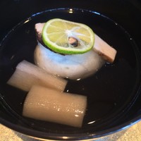 白金台こばやし - 椀：はも真丈と松茸