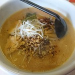 ラーメン専門店 胡桃 - 特製くるみラーメン(みそ)(700円)