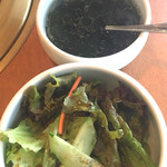 焼肉 香龍園 - ホリデーランチのサラダとスープ