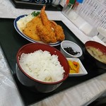 魚座屋 - ミックスフライ定食