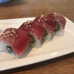 Sushi Dainingu Nobu - まぐろアボカドロール(4P)