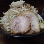 らー麺 たまや - ジャンク盛り　780円　野菜増し