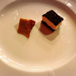 リオス ボングスタイオ - ティラミス
      ヘーゼルナッツのケーキ