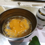 トゥ・ラ・ジョア - 伊勢海老のコンソメを入れて絶品に