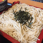 たか久 - ざるそばアップ