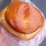 鈴木屋 - クリームパン150円