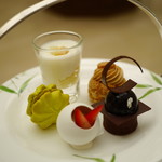 MANDARIN ORIENTAL BANGKOK - 1段目