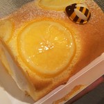 モンシェール - 蜂蜜レモンロールハーフ（８００円）