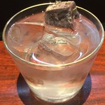 博多とりかわ大臣 - 焼酎水割り