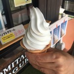ヨーグルトハウス - ソフトクリーム
                                濃くて旨い！