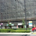 Bankoku Shokudou Pomonkon - 建物現在外壁工事中