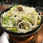 北一倶楽部 - まずは野菜をしんなりするまで焼きます