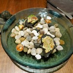 エスピス - 前菜 貝に見立てたムール貝と海藻のジュレ