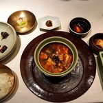 尹家 - 山菜ユッケジャン（熟成キムチ　韓国漬け物とともに）