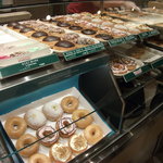 Krispy Kreme Doughnuts - カウンター