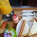 カフェ カプチーノ - 料理写真:ホットサンド、カレー&チーズ